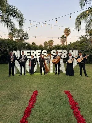 MARIACHI HERMANOS ROMERO
